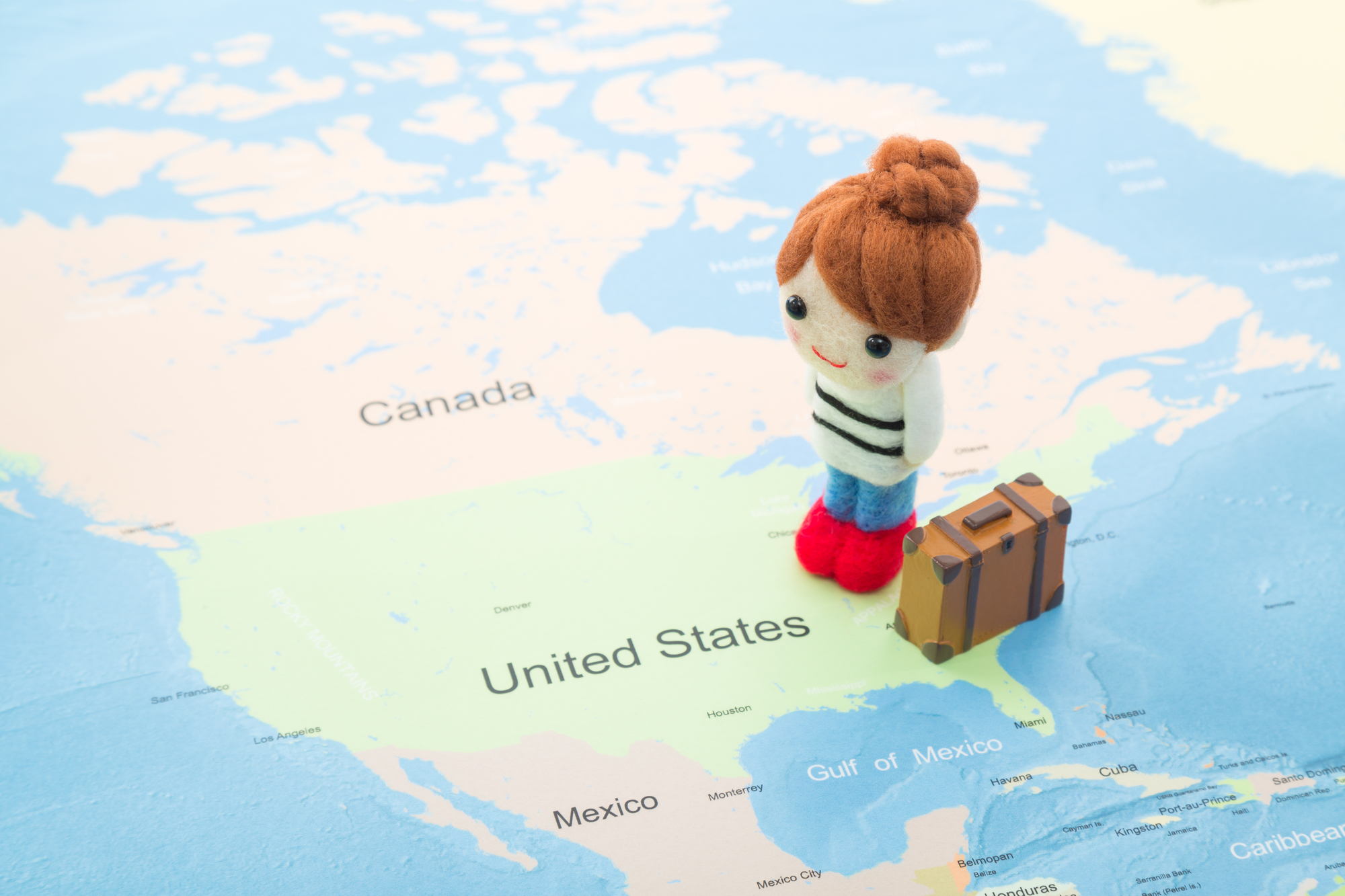 アメリカ留学を検討する女性